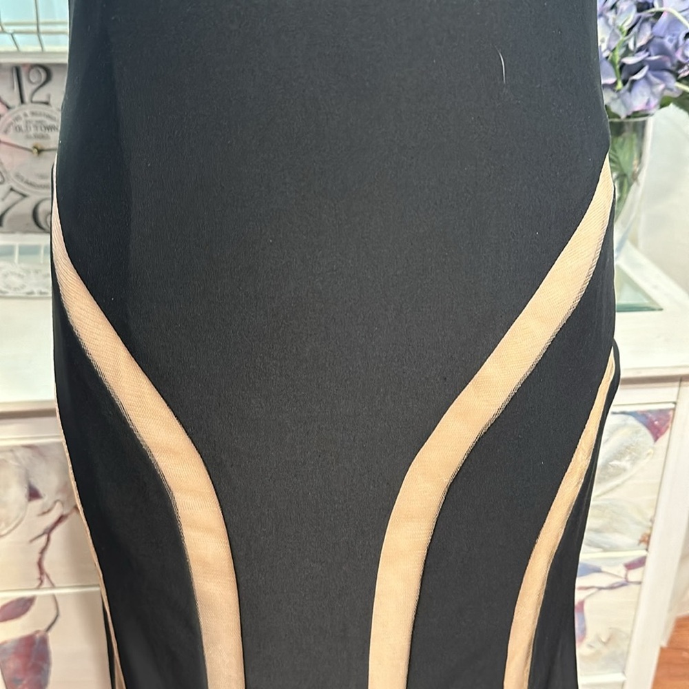 Illusion Gown - Picture 2 of 9